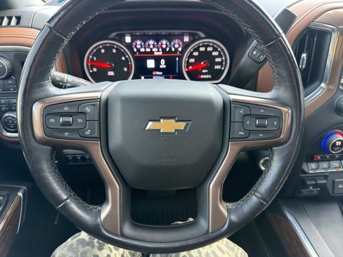 Used 2022 Chevrolet Silverado 3500 High Country w/ Z71 Off-Road Package AWD/4WD image 24