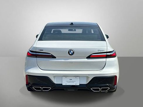 Used 2024 BMW 760i xDrive w/ Premium Package 2 AWD/4WD image 26
