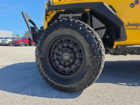 Used 2018 Jeep Wrangler Unlimited Rubicon AWD/4WD image 41