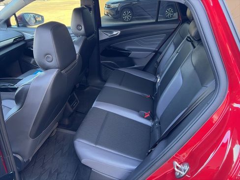 Used 2023 Volkswagen ID.4 Pro S image 13