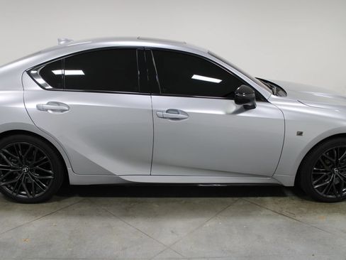 Used 2024 Lexus IS 500 RWD image 11
