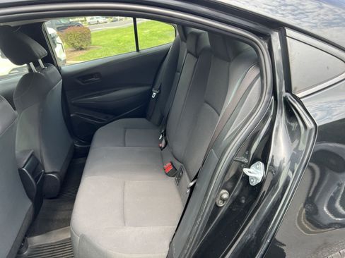 Used 2022 Toyota Corolla LE FWD image 22