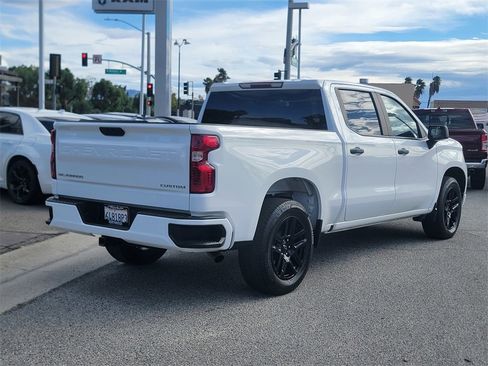 Used 2022 Chevrolet Silverado 1500 Custom image 5