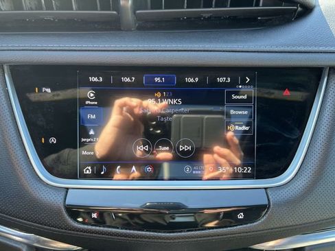 Used 2023 Cadillac XT5 Premium Luxury image 16