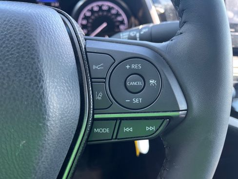 Used 2024 Toyota Camry SE FWD image 22