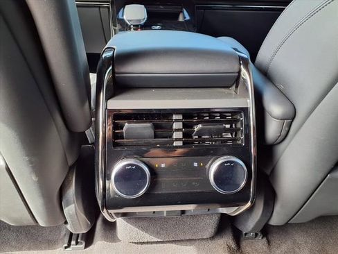 Used 2024 Land Rover Range Rover Sport Dynamic SE image 9