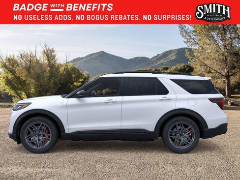 New 2026 Ford Explorer ST-Line w/ ST-Line Street Pack RWD image 4