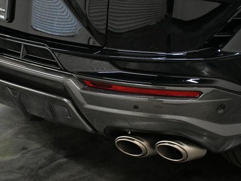 Used 2024 Lamborghini Urus Performante AWD/4WD image 24