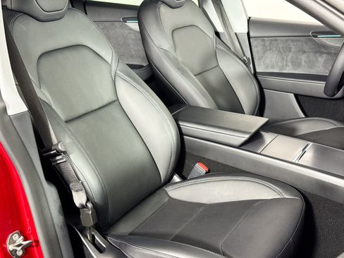 Used 2026 Tesla Model Y Long Range image 38