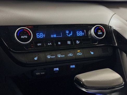 Used 2022 Hyundai Elantra SEL w/ Convenience Package image 16