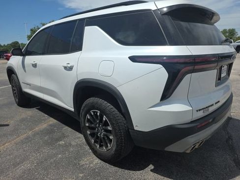 Used 2024 Chevrolet Traverse Z71 w/ Enhanced Driving Package AWD/4WD image 4