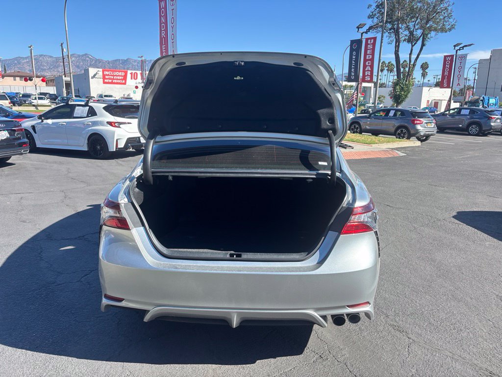 Used 2022 Toyota Camry SE w/ Carpet Mat Package (TMS) FWD image 10
