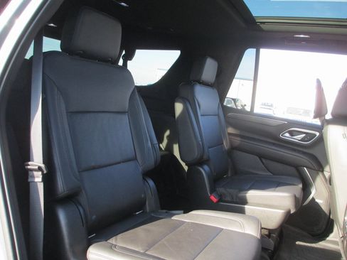 Certified 2021 Chevrolet Tahoe Z71 w/ Luxury Package image 24