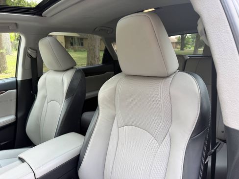 Used 2019 Lexus RX 350 AWD w/ Navigation Package image 10