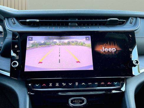 New 2026 Jeep Grand Cherokee L 4WD image 14