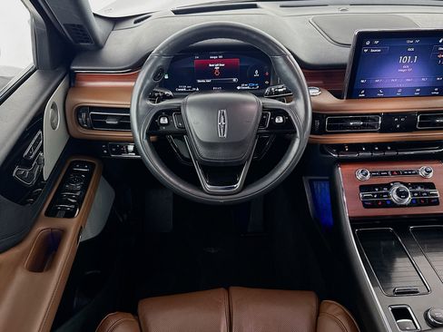 Used 2023 Lincoln Aviator Grand Touring w/ Equipment Group 301A AWD/4WD image 15