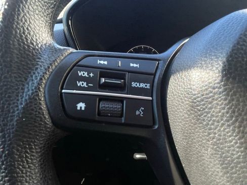 Used 2023 Honda CR-V LX image 15