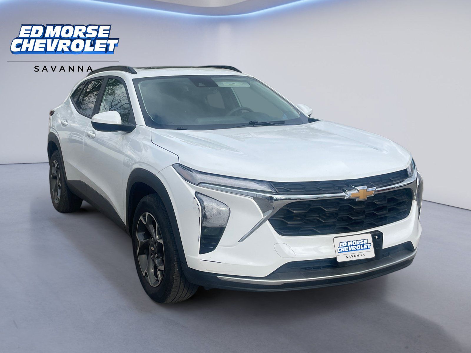Used 2025 Chevrolet Trax LT w/ Sunroof Package FWD image 7