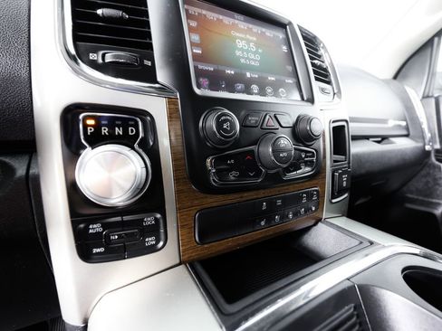 Used 2016 RAM 1500 Laramie w/ Convenience Group AWD/4WD image 28