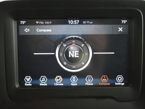 Used 2019 Jeep Renegade Altitude w/ Quick Order Package 2XM AWD/4WD image 26