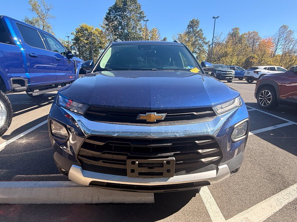 Used 2023 Chevrolet TrailBlazer LT AWD/4WD image 3