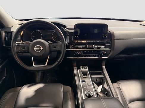 Used 2023 Nissan Pathfinder SL image 21