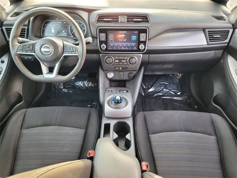 Used 2023 Nissan Leaf S image 18