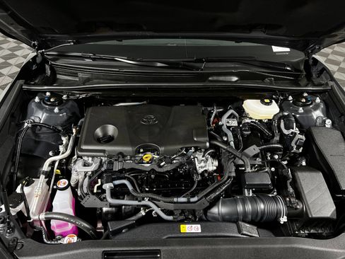 Certified 2025 Toyota Camry SE AWD/4WD image 9