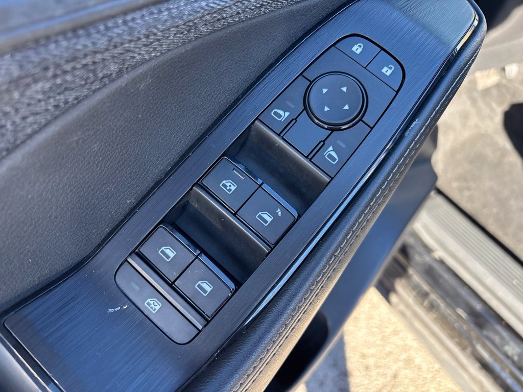 Certified 2023 Nissan Rogue SV AWD/4WD image 17