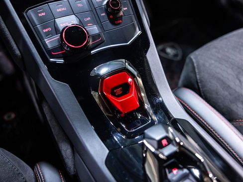 Used 2017 Lamborghini Huracan LP 610-4 Avio image 44