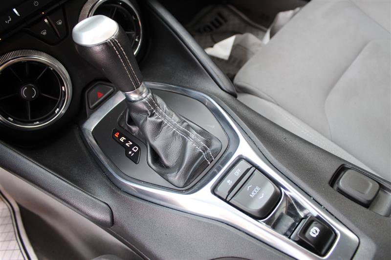 Used 2022 Chevrolet Camaro LT RWD image 19