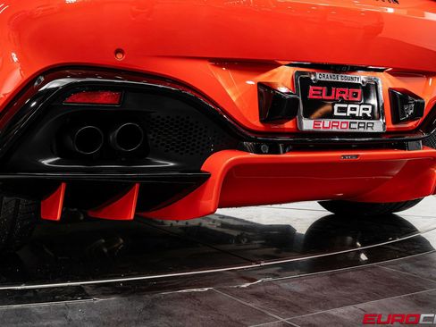 Used 2022 Aston Martin V8 Vantage Roadster image 24