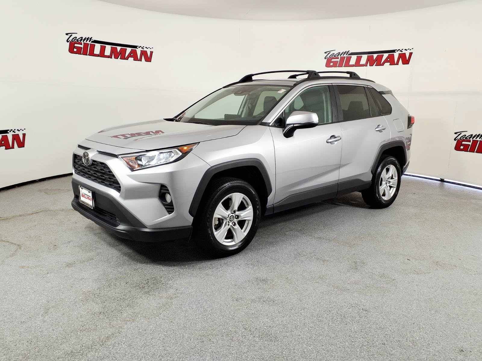 Used 2019 Toyota RAV4 XLE FWD image 7