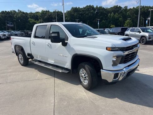 Used 2025 Chevrolet Silverado 2500 LT w/ Safety Package AWD/4WD image 10