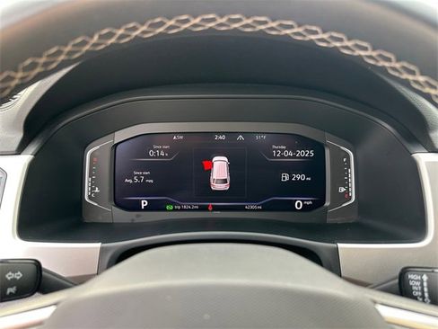 Used 2023 Volkswagen Atlas SE image 27