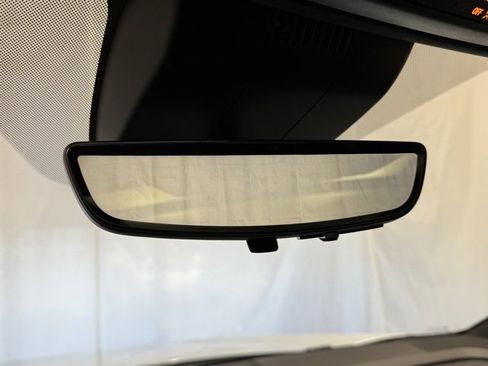 New 2026 Chevrolet Suburban Premier image 18