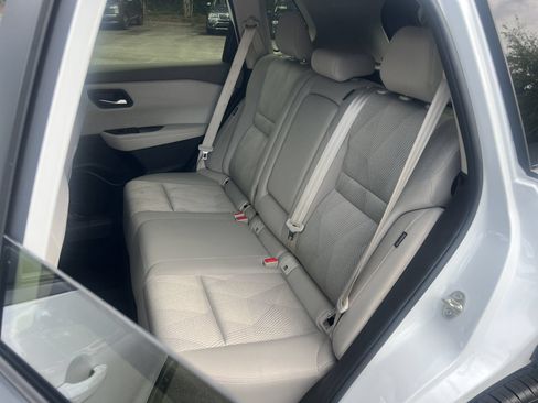 Certified 2025 Nissan Rogue SV AWD/4WD image 15
