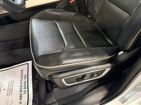 Used 2022 RAM 1500 Laramie AWD/4WD image 46