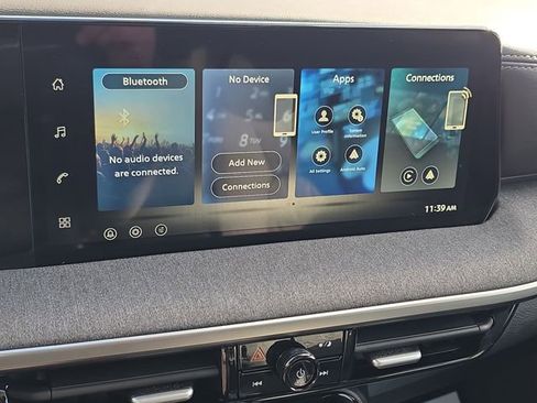 New 2026 Nissan Kicks SV w/ SV Premium Package image 18