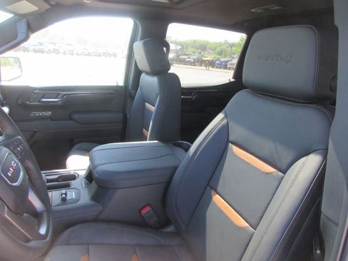 New 2026 GMC Sierra 1500 AT4 AWD/4WD image 16