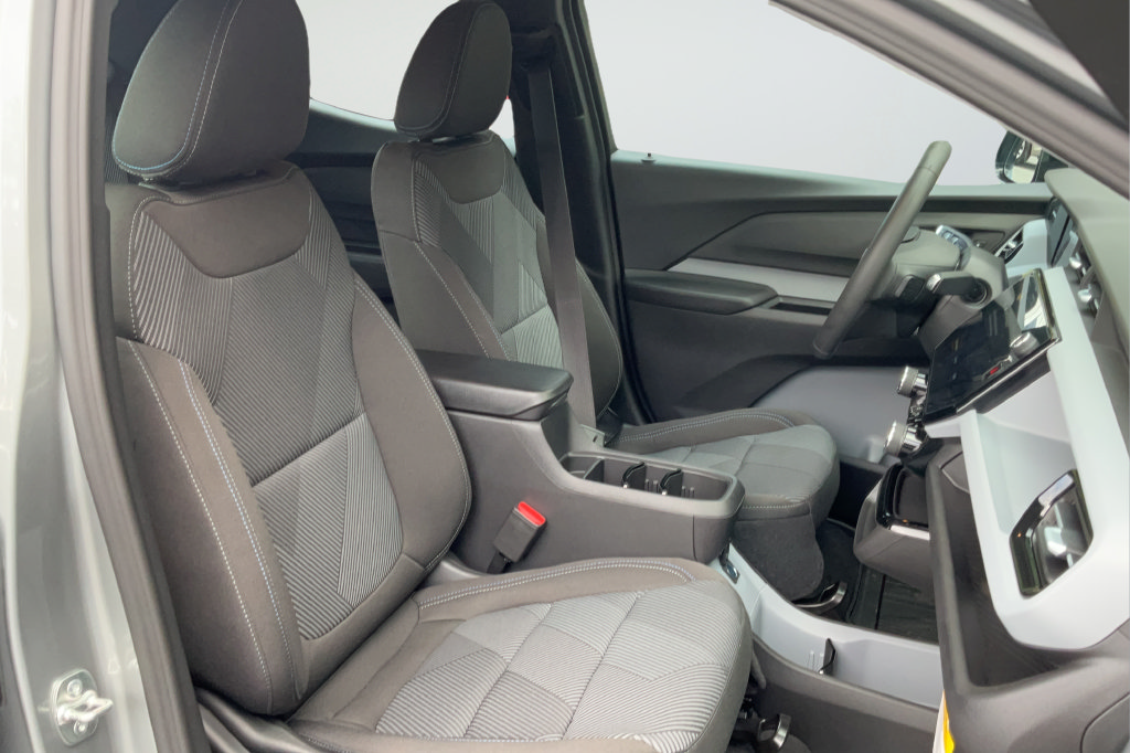 New 2027 Chevrolet Bolt LT FWD image 18