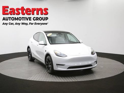 Used 2022 Tesla Model Y Long Range AWD/4WD image 46