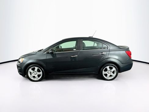 Used 2015 Chevrolet Sonic LTZ FWD image 4