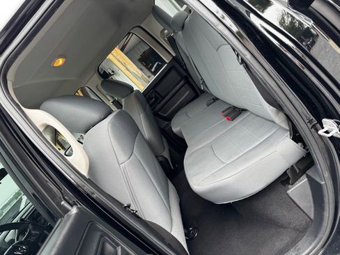 Used 2014 RAM 1500 Express AWD/4WD image 17