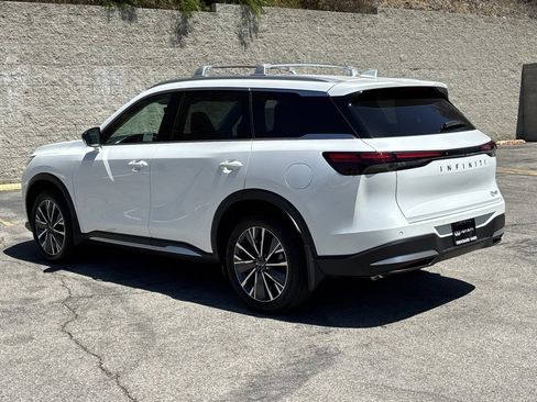 New 2026 INFINITI QX60 Luxe w/ Family Package image 7