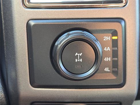 Used 2018 Ford F150 Raptor w/ Equipment Group 802A Luxury image 37