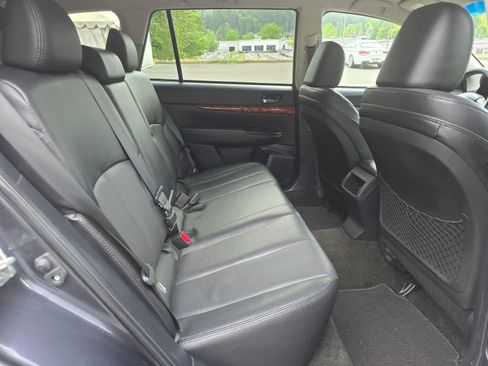 Used 2012 Subaru Outback 2.5i Limited AWD/4WD image 12