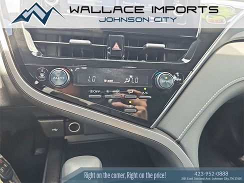 Used 2024 Toyota Camry SE image 28