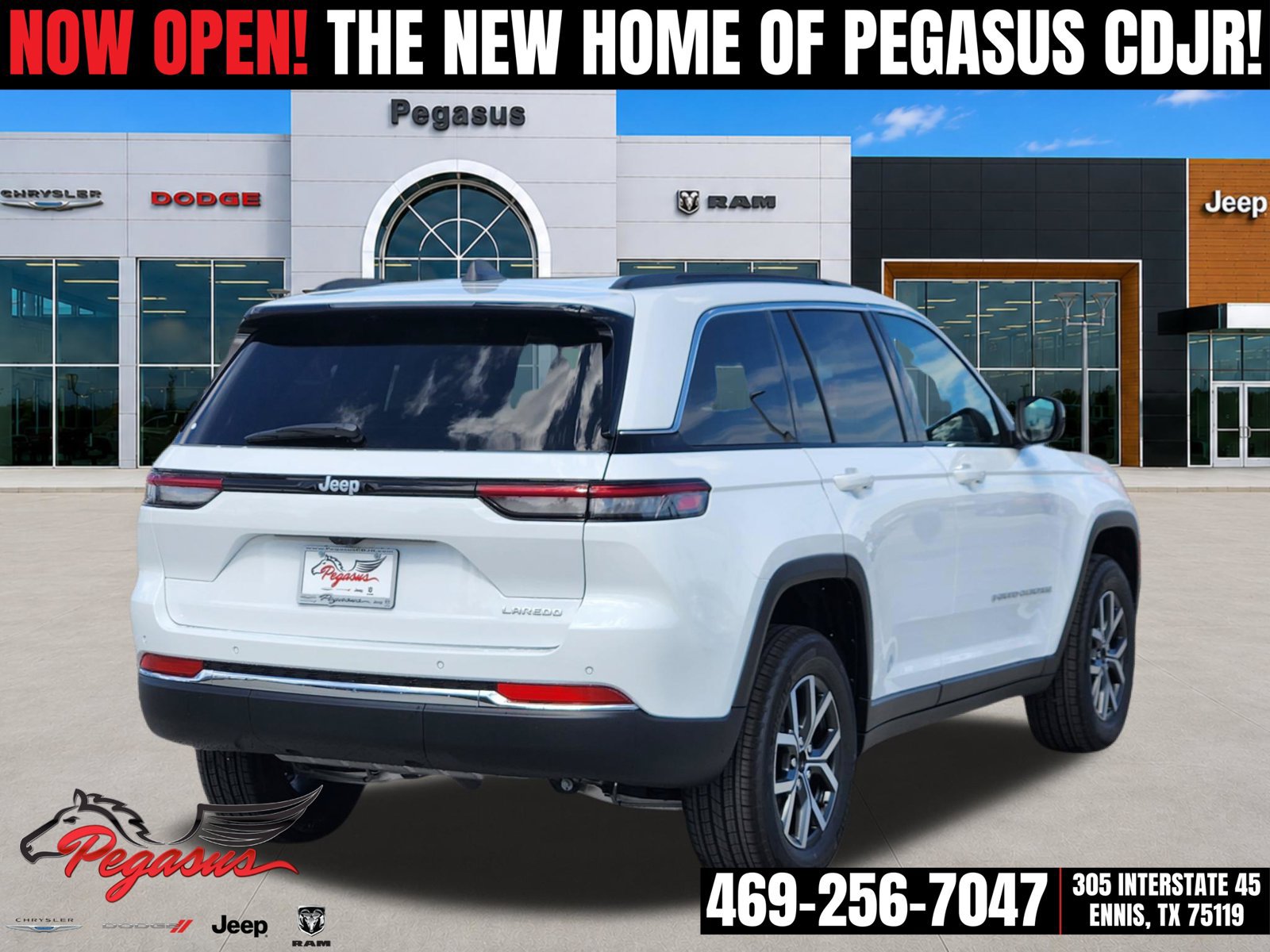 New 2027 Jeep Grand Cherokee Laredo X RWD image 4