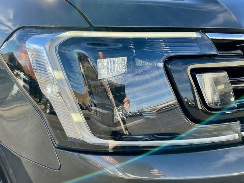 Used 2019 Ford Expedition Max Limited w/ Equipment Group 303A image 8